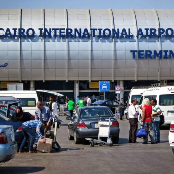 Private Transfer From Cairo Airport To Your Hotel In Cairo Or Giza - 15$ for person (minimum 2 people required)
